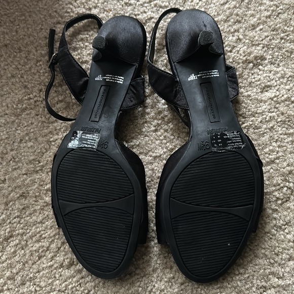 Black Open Toe Strappy Heels - Size 9.5 Wide - Picture 4 of 5